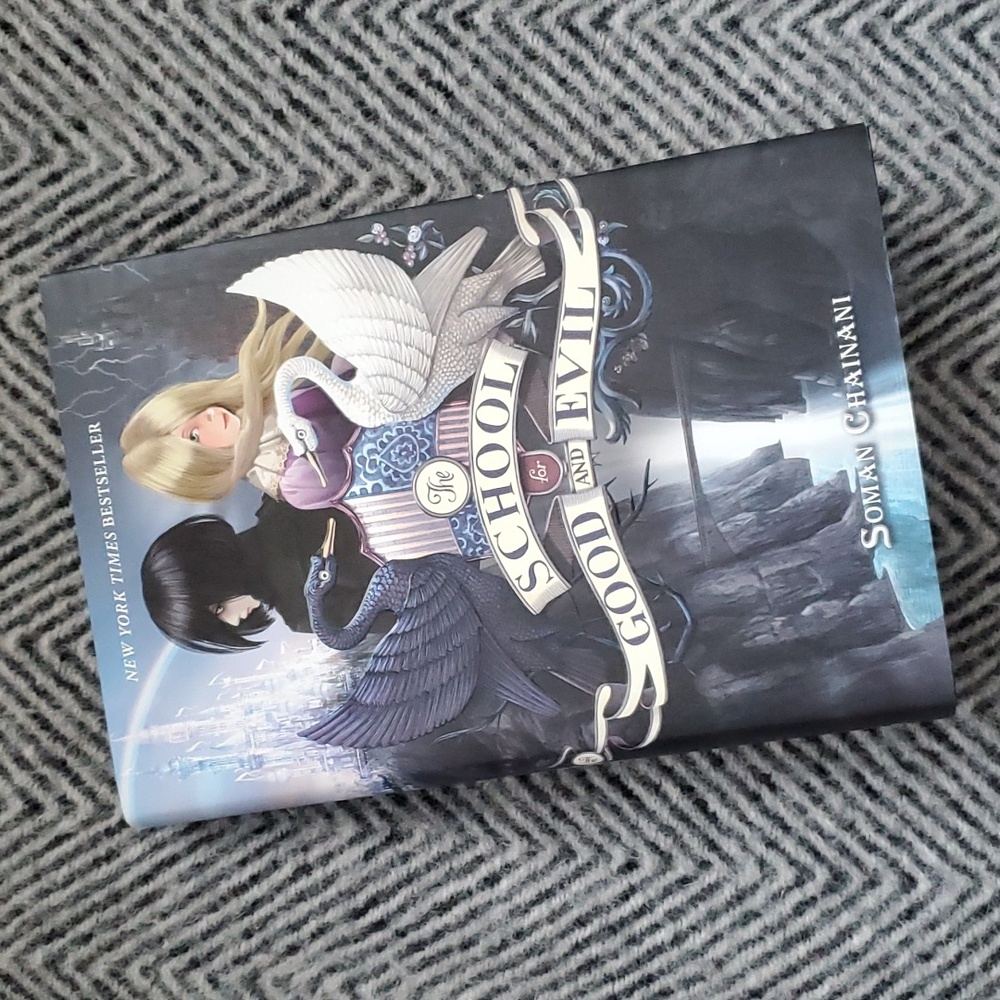 The School for Good and Evil – Soman Chainani Hardcover w/ Slipcase